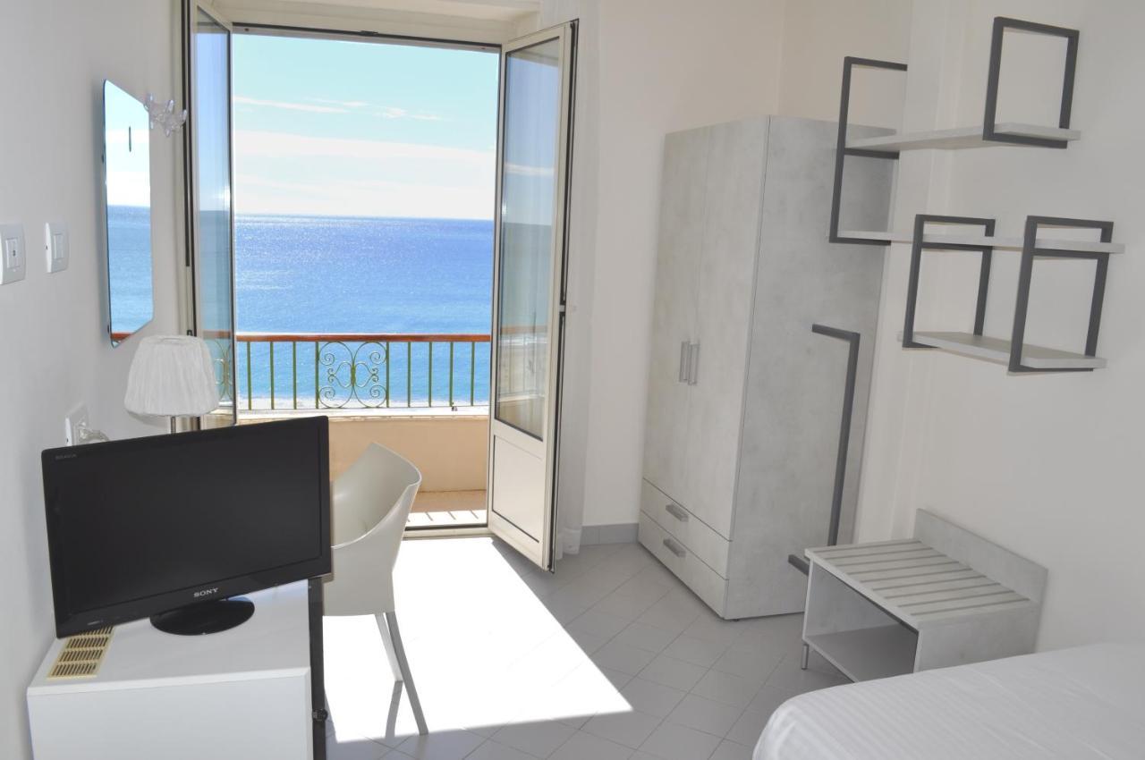 Hotel Boncardo Finale Ligure Esterno foto