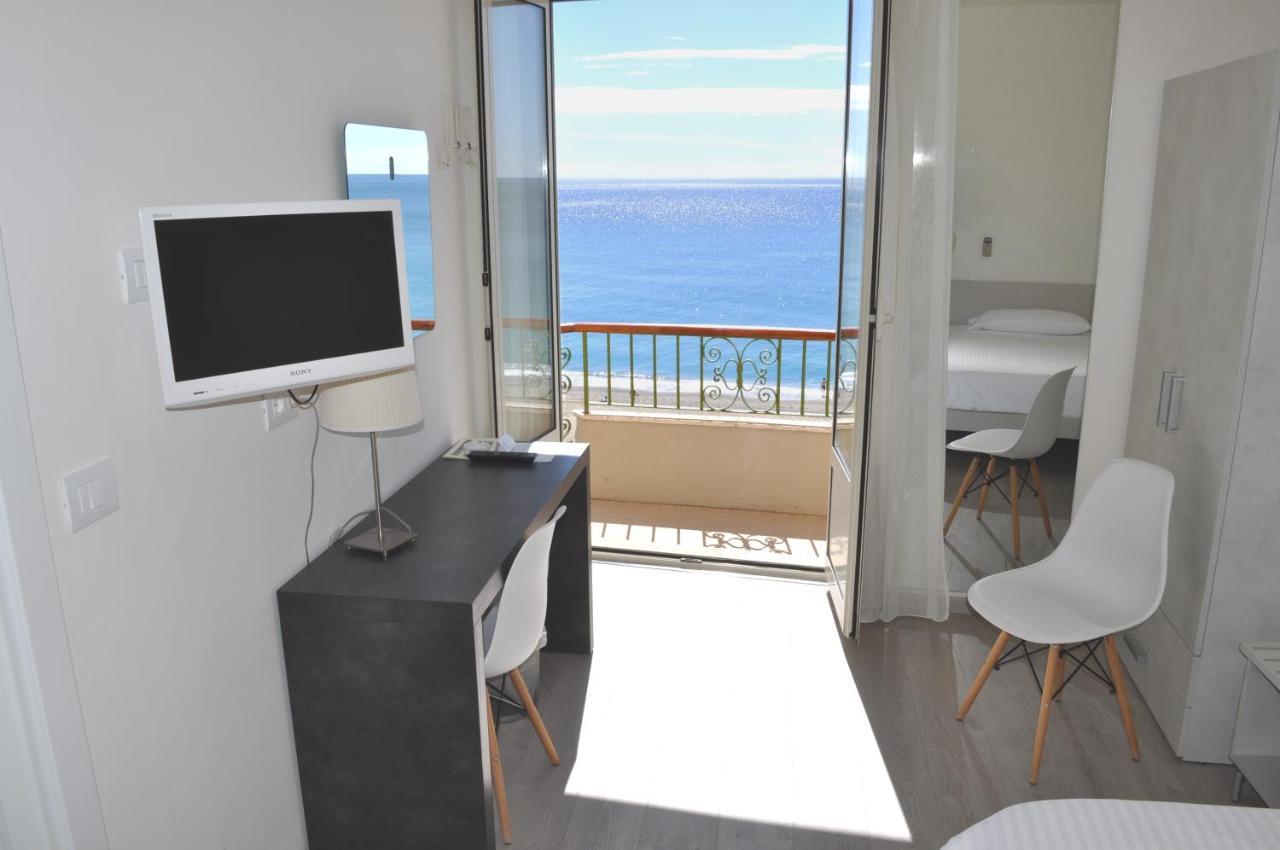 Hotel Boncardo Finale Ligure Esterno foto