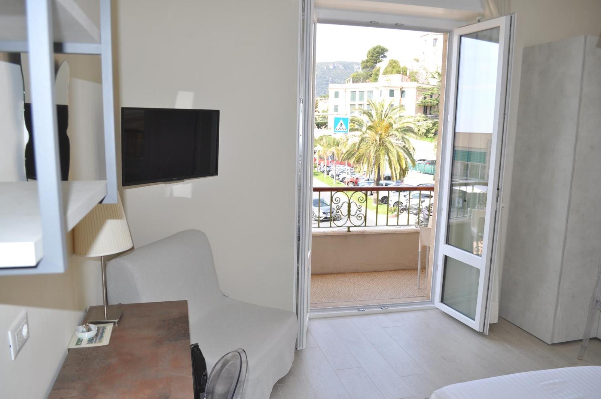 Hotel Boncardo Finale Ligure Esterno foto