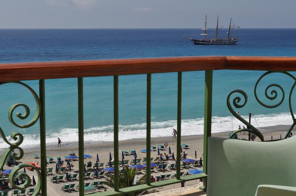 Hotel Boncardo Finale Ligure Esterno foto