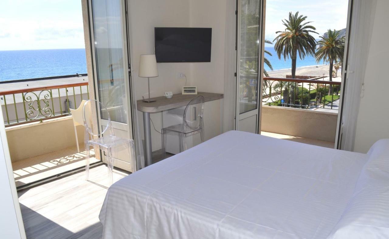 Hotel Boncardo Finale Ligure Esterno foto