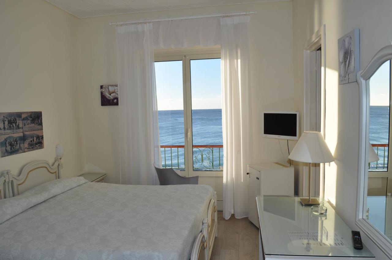 Hotel Boncardo Finale Ligure Camera foto